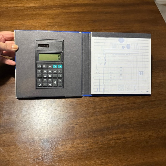 Disney R2-D2 Kids Bundle - Picture 5 of 16